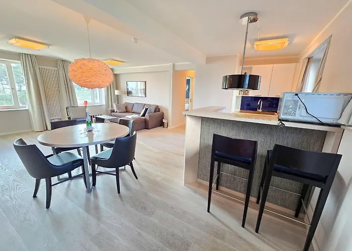 Duenenresidenz Prora - Ferienwohnung Mit Meerblick, 3 Schlafzimmern Und Balkon Np-206